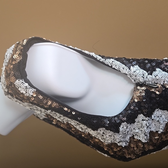 Bebe NWT wilderness sequined dress size XS Chevron Zigzag Pattern - Picture 5 of 9